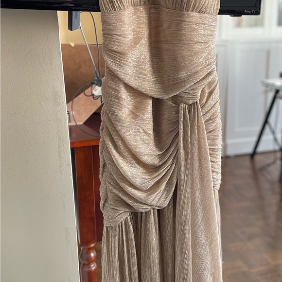 BCBG Metallic Gold Gown XS - Picture 8 of 13